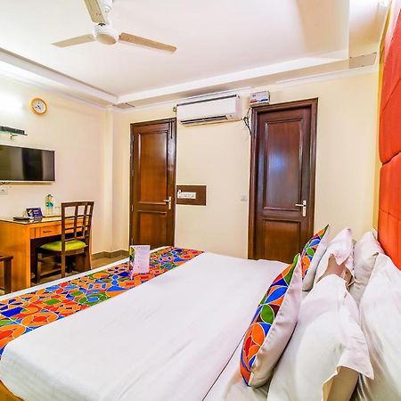 Fabhotel Signature Plaza New Delhi Exterior foto