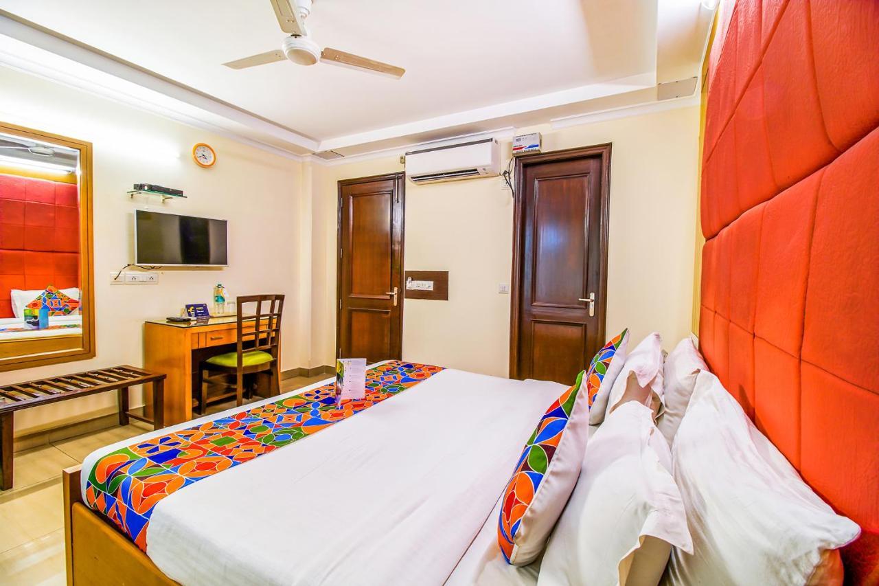Fabhotel Signature Plaza New Delhi Exterior foto