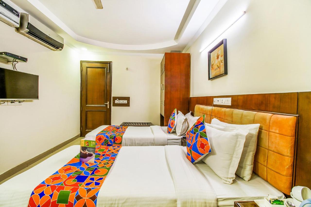 Fabhotel Signature Plaza New Delhi Exterior foto